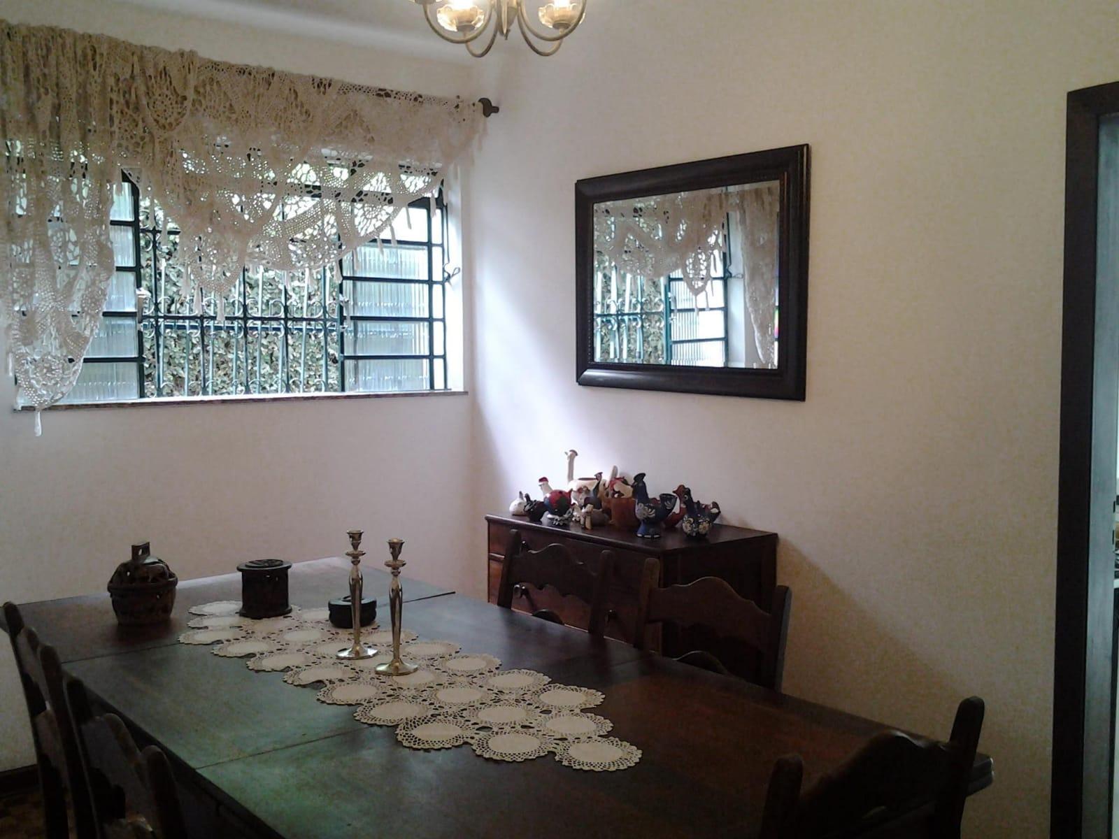 Casa para Locação 4 quartos 4 vagas Hugo Lange, CURITIBA - PR