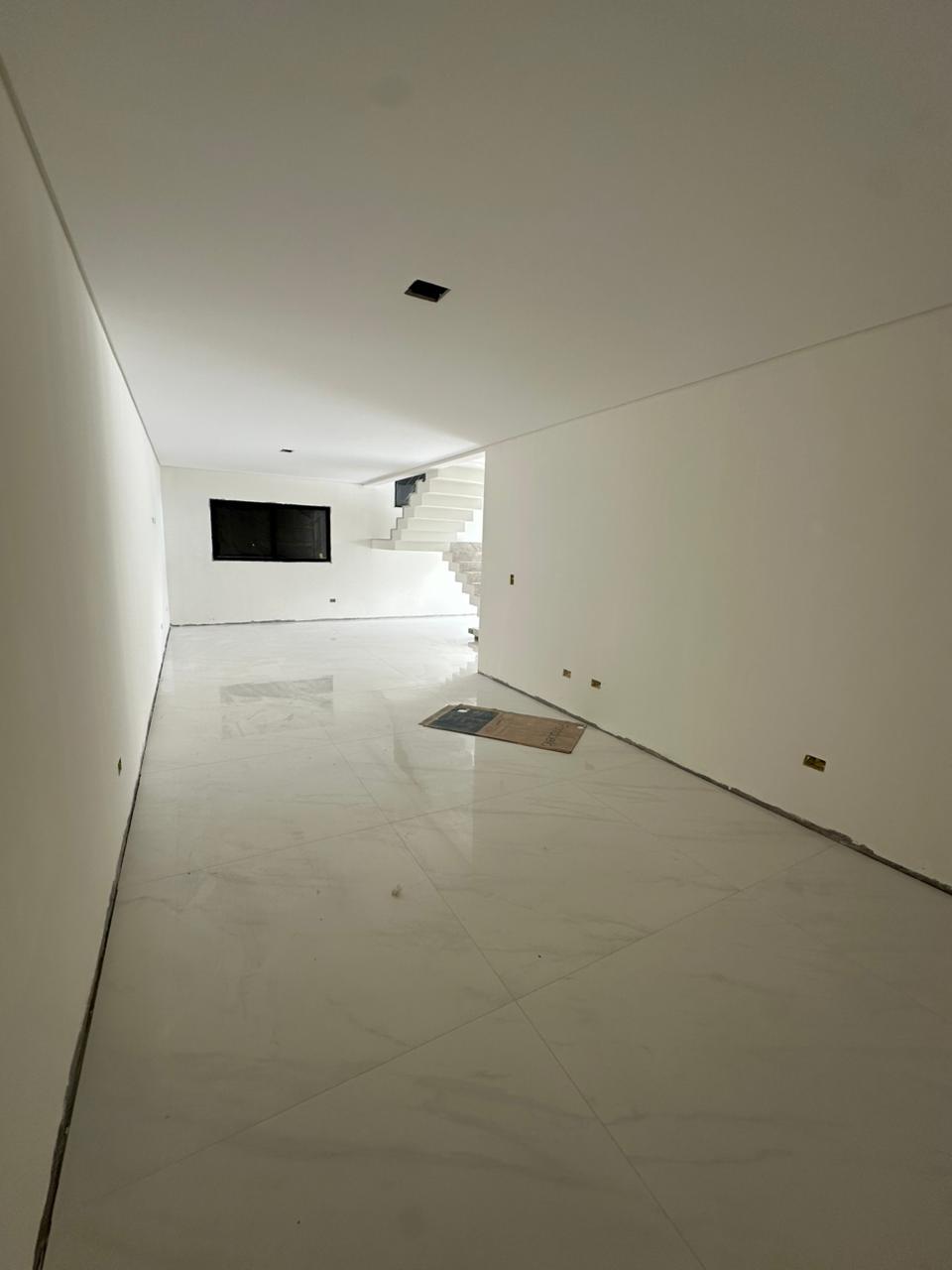 Casa Nova com Piscina no Boqueirão 3 Suítes e 256m  Curitiba n...