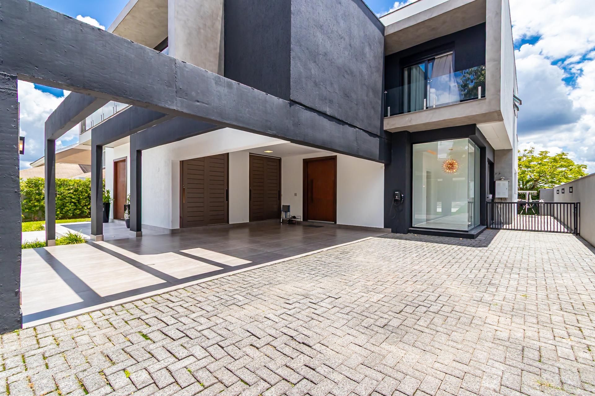 Casa com 4 Suítes amplas, à venda por R 6.450.000 no Alphavill...