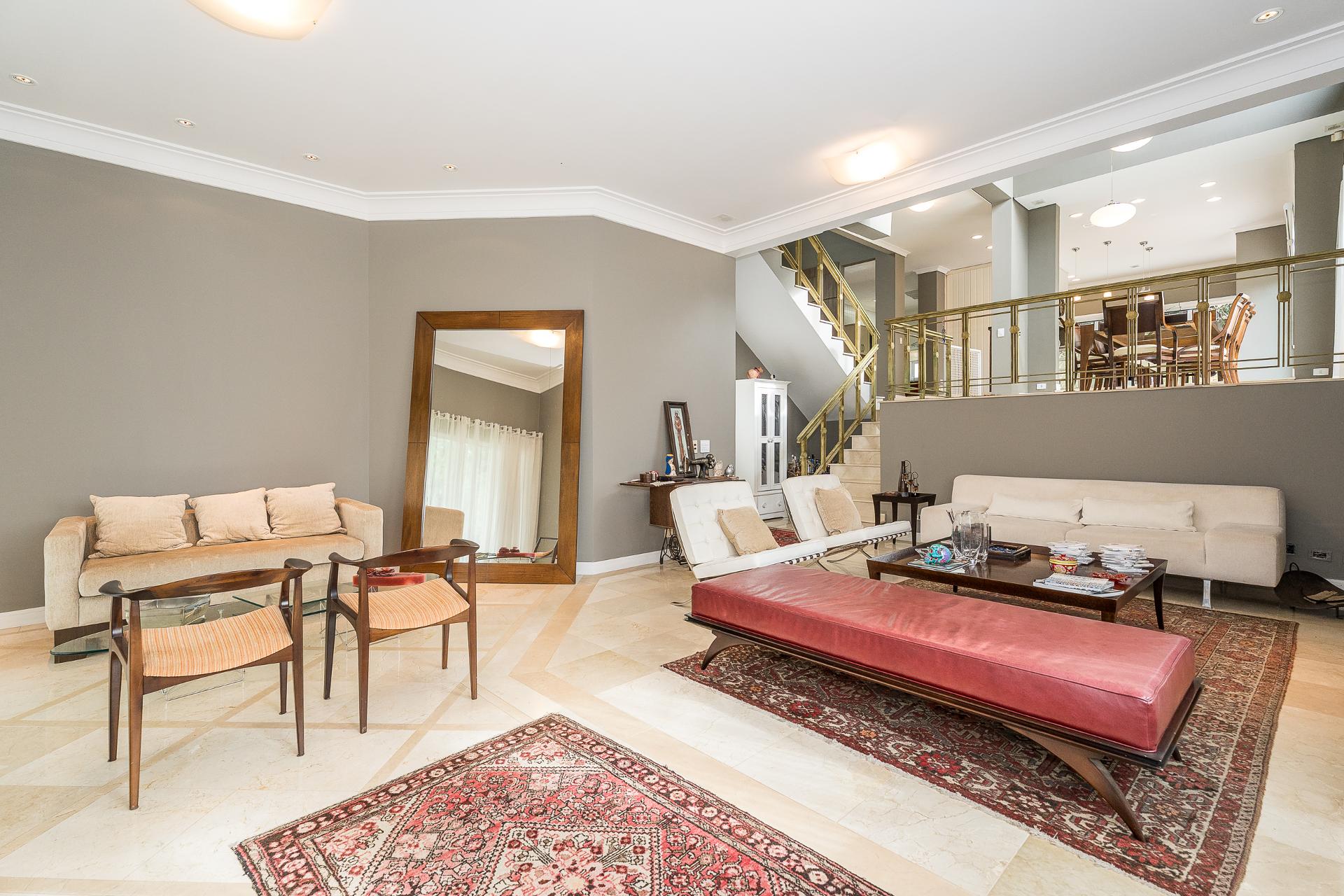 Linda Casa à venda 492m2 , Alphaville Graciosa, PINHAIS - PR