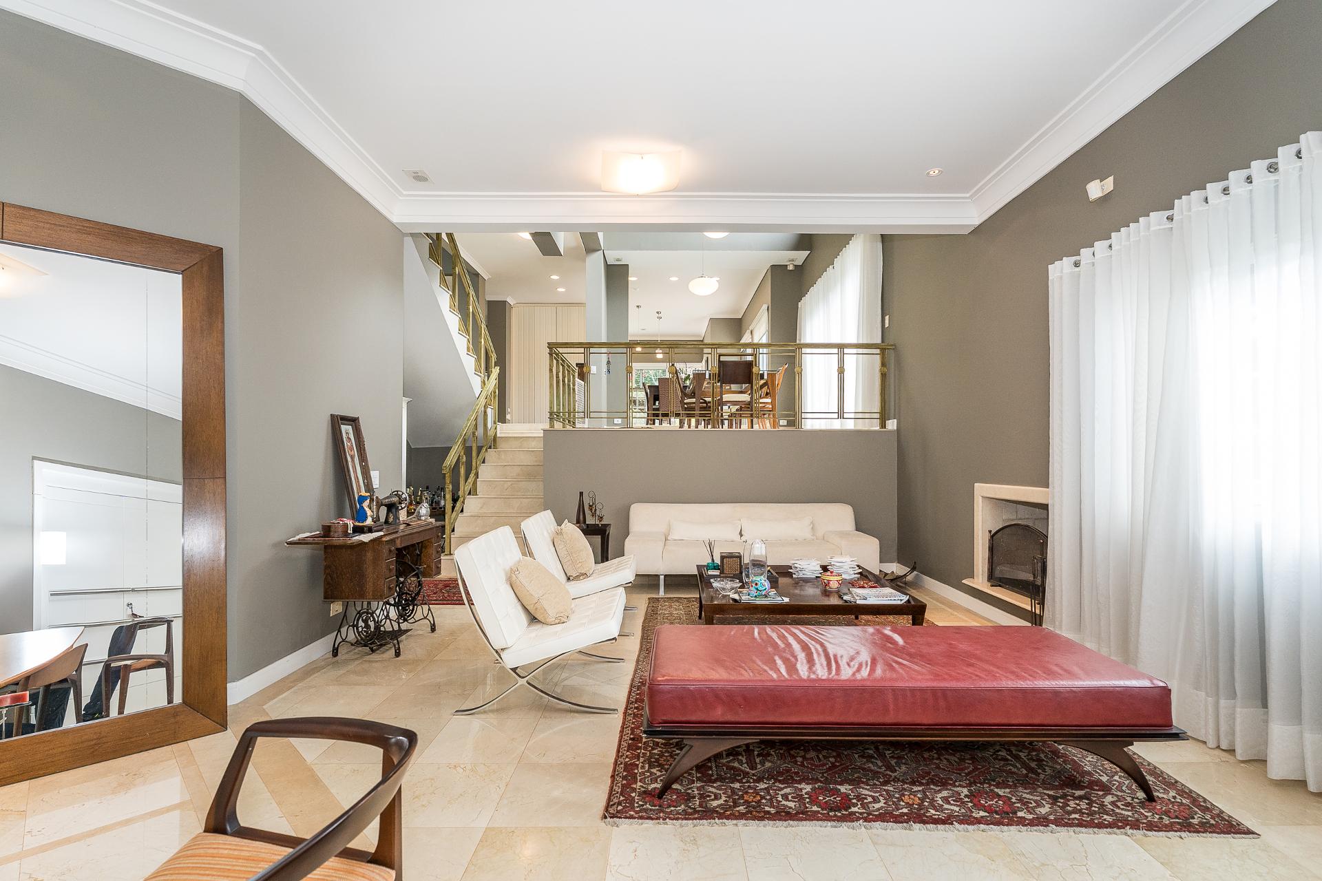 Linda Casa à venda 492m2 , Alphaville Graciosa, PINHAIS - PR