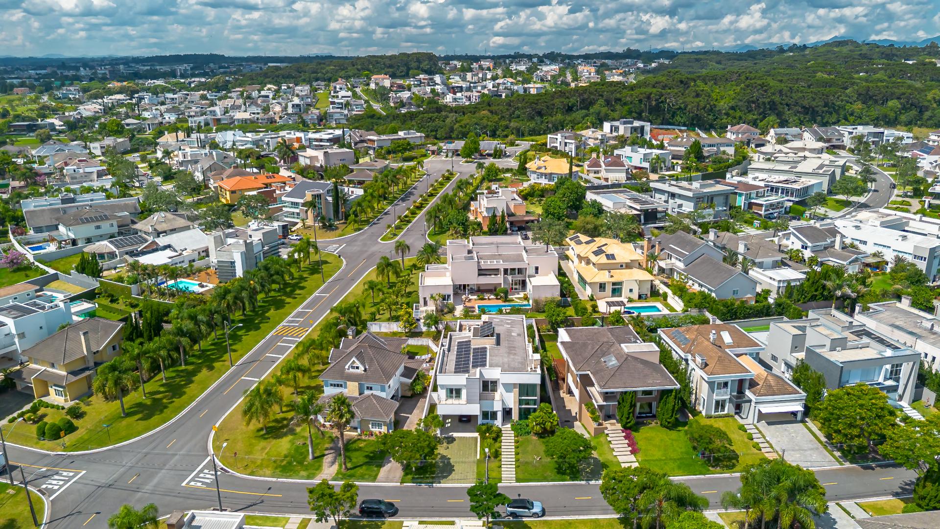 Terreno com Casa no Abranches  3 Quartos, Vista Privilegiada e...