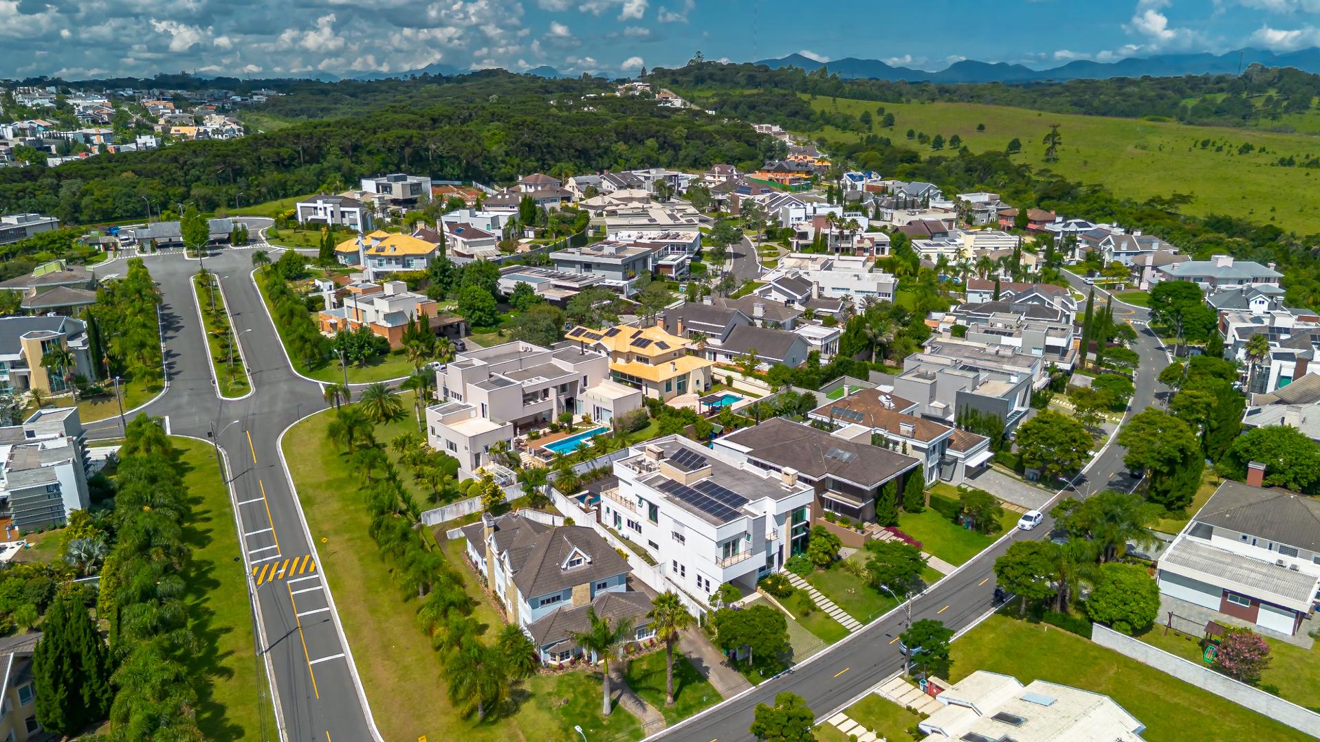 Apartamento amplo e reformado no Batel ?gua Verde  3 quartos  ...