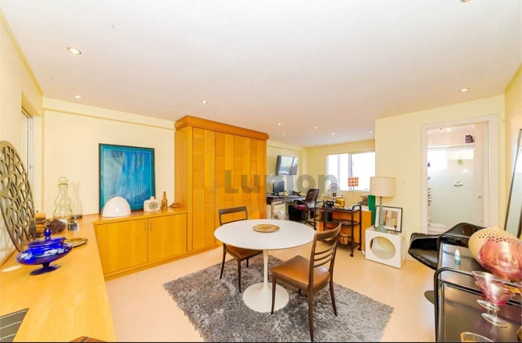 Studio com 1 dormitório à venda, 37 m  por R  289.000,00 - Cen...