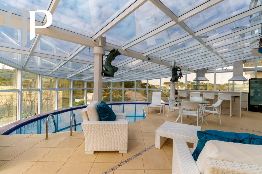 Casa com 4 dormitórios à venda, 700 m  por R  7.300.000,00 - A...