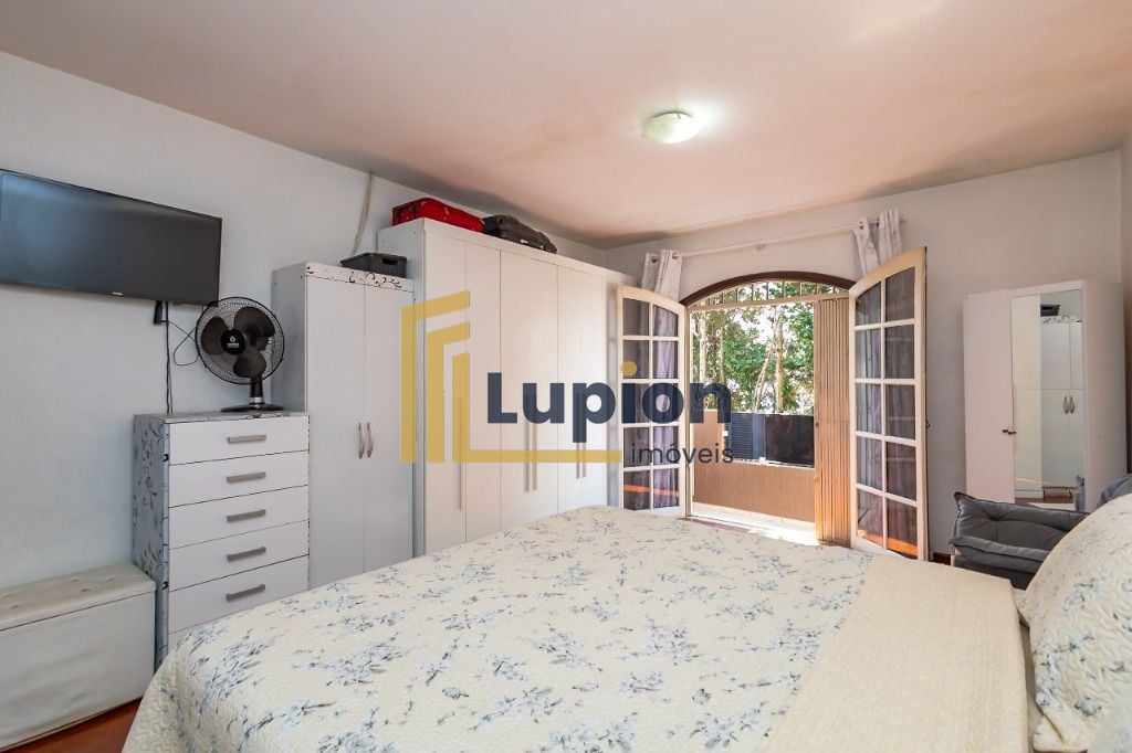 Casa com 3 dormitórios à venda, 122 m  por R  560.000,00 - Atu...