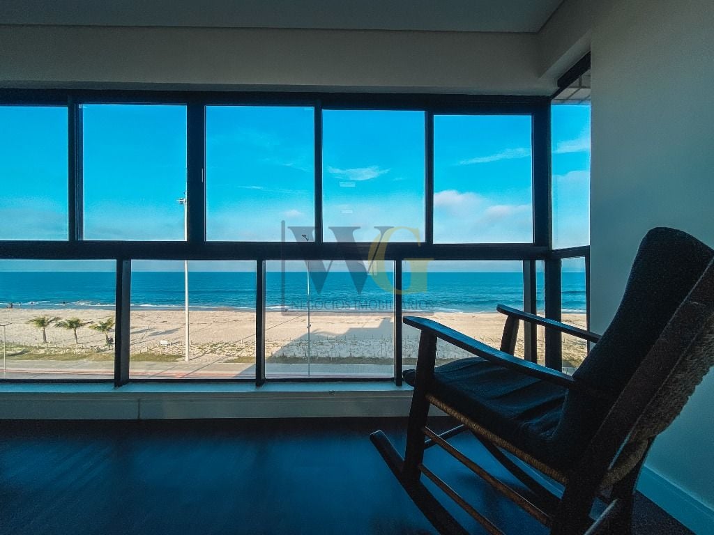 Cobertura com 3 dormitórios à venda, 208 m  por R  1.620.000,0...