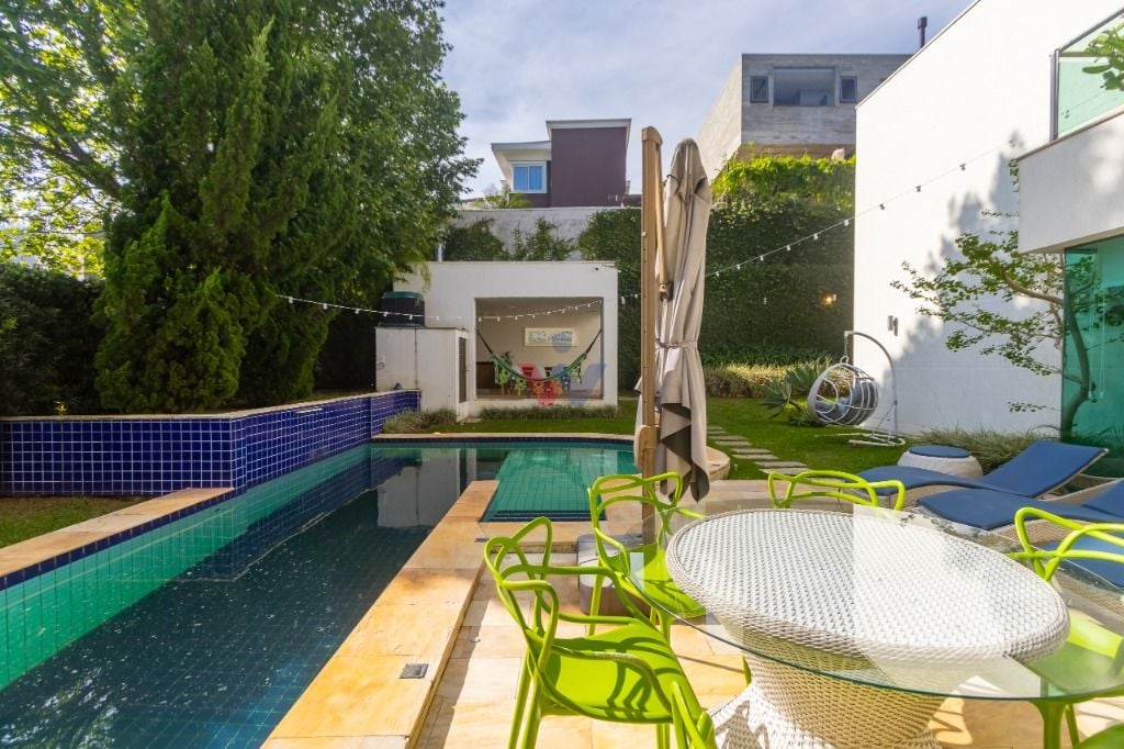 Casa com 5 dormitórios para venda ou locação no Alphaville Gra...