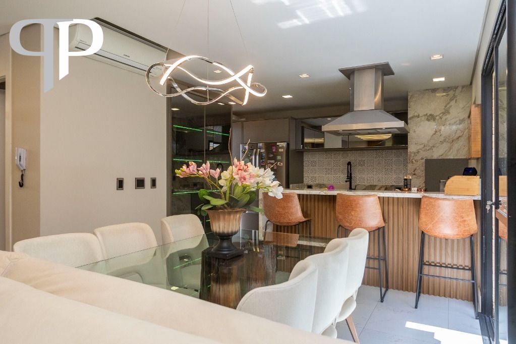 Casa com 3 dormitórios à venda, 266 m  por R  1.899.000,00 - S...
