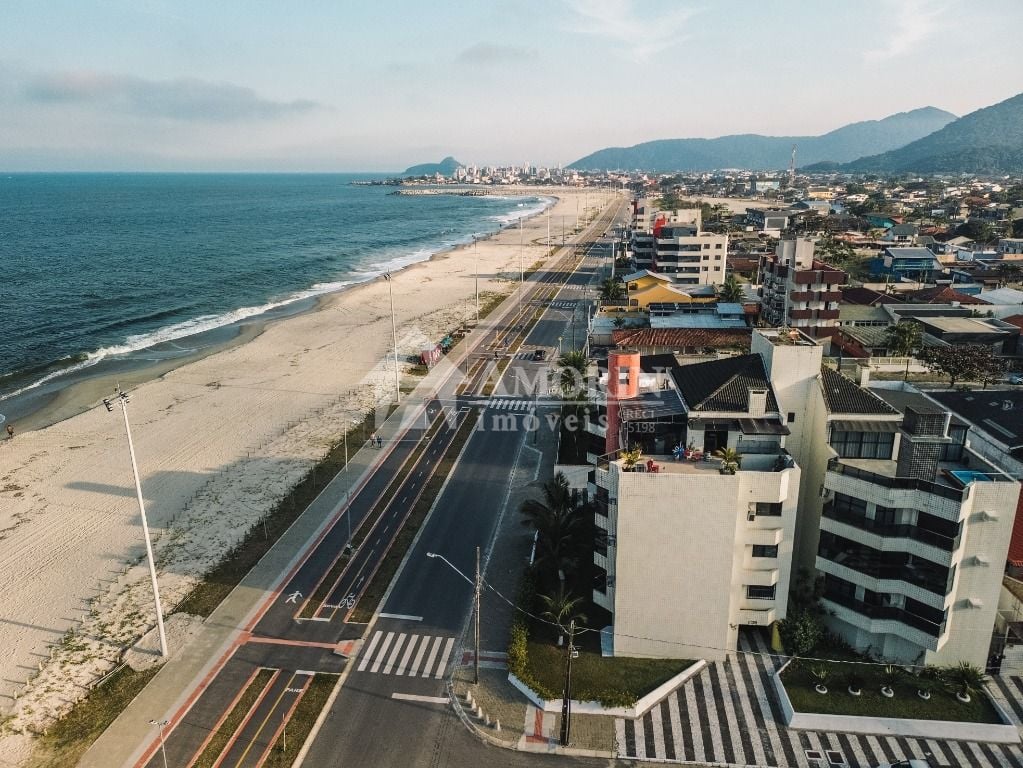 Cobertura com 3 dormitórios à venda, 208 m  por R  1.620.000,0...