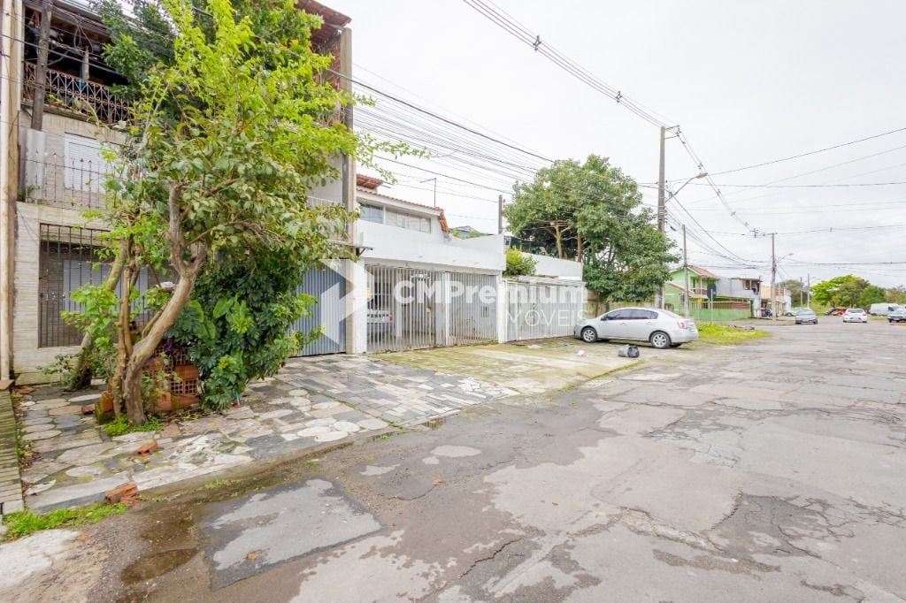 Sobrado com 3 dormitórios à venda, 96 m  por R  385.000,00 - B...