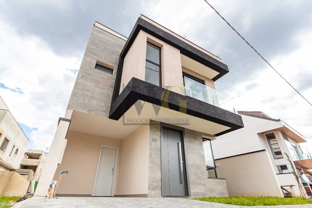 Casa com 3 suites , 204 m  por R  1.290.000,00 - Santa Cândida...