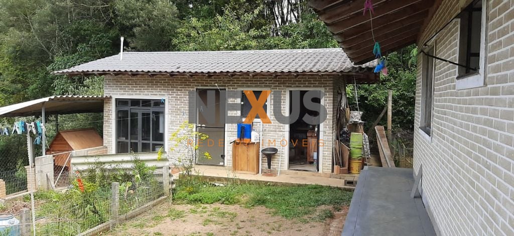 Chácara com 4 dormitórios à venda, 33000 m² por R$ 1.490.000,0...