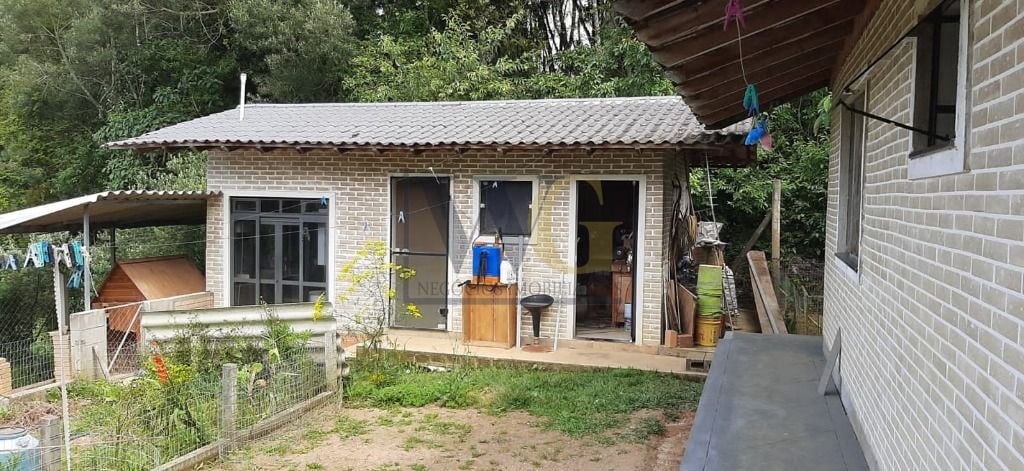 Chácara com 4 dormitórios à venda, 33000 m² por R$ 1.490.000,0...