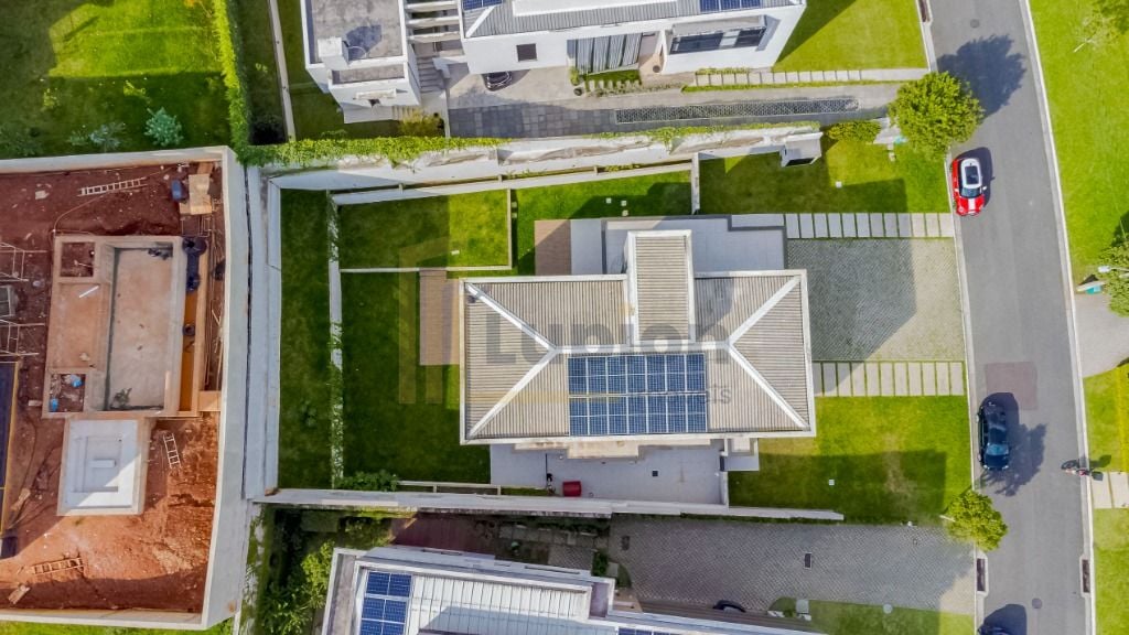 Casa com 4 dormitórios à venda, 370 m  por R  3.990.000,00 - A...