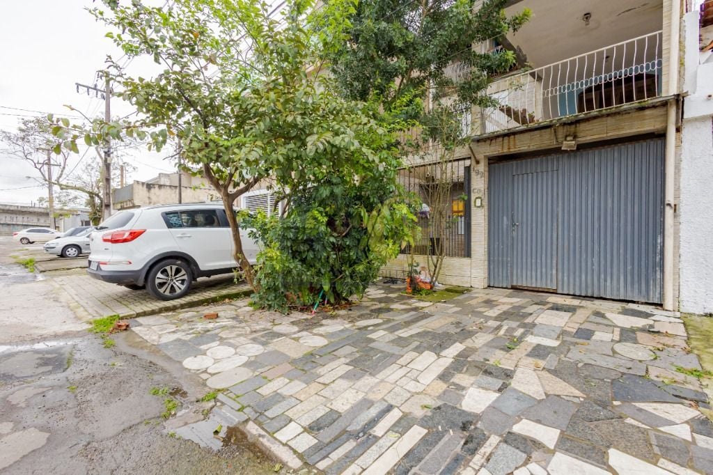 Sobrado com 3 dormitórios à venda, 96 m² por R$ 385.000,00 - B...