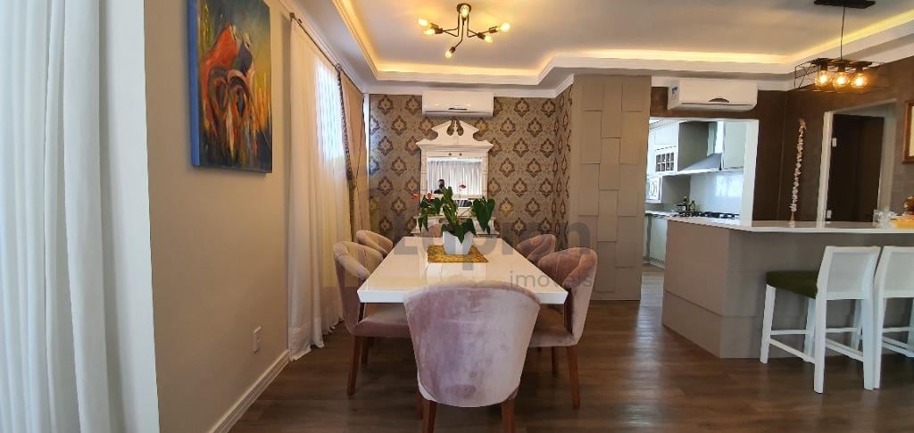 Cobertura com 4 dormitórios à venda, 285.00 m , meia praia, IT...