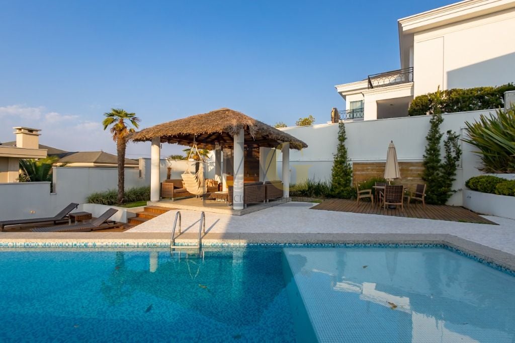 Casa com 4 dormitórios à venda, 545 m  por R  6.900.000,00 - A...