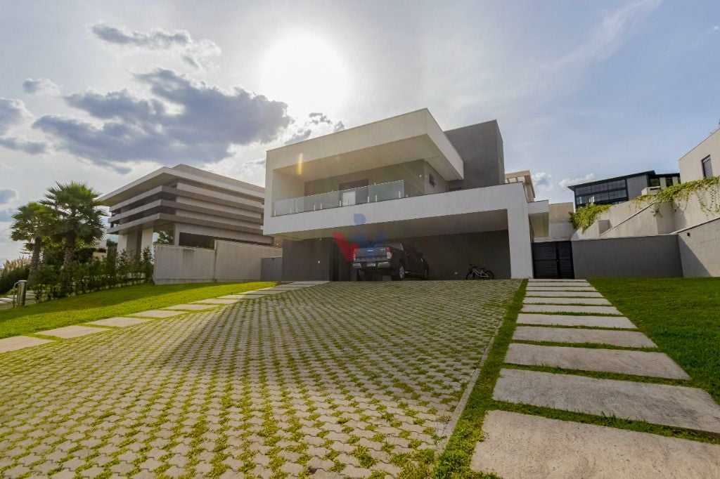 Casa com 4 dormitórios à venda, 370 m  por R  3.990.000,00 - A...