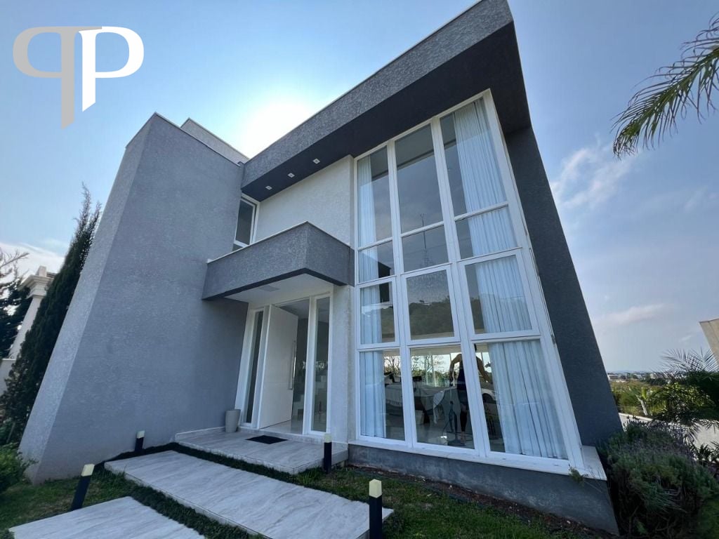 Terreno 500 m2, com 2 casas com 03 qtos cada, total 280m2 cons...