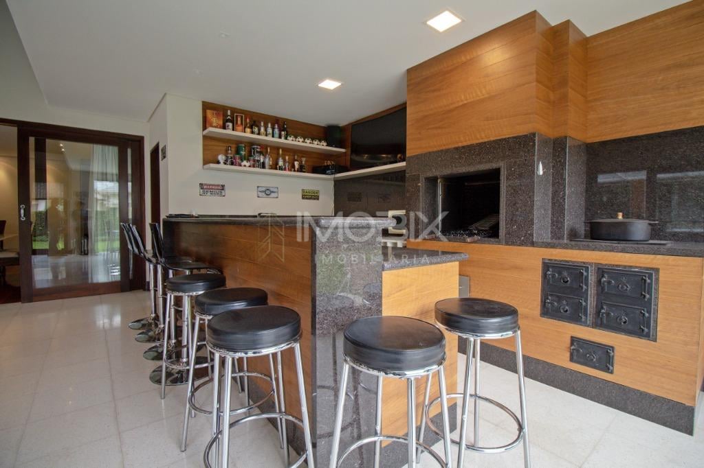 Casa com 4 dormitórios à venda, 427 m  por R  3.350.000,00 - A...