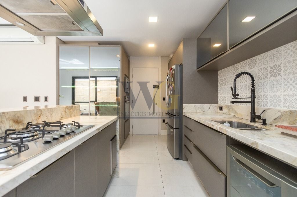 Casa em condominio prox Barigui , 266 m  por R  1.899.000,00  ...