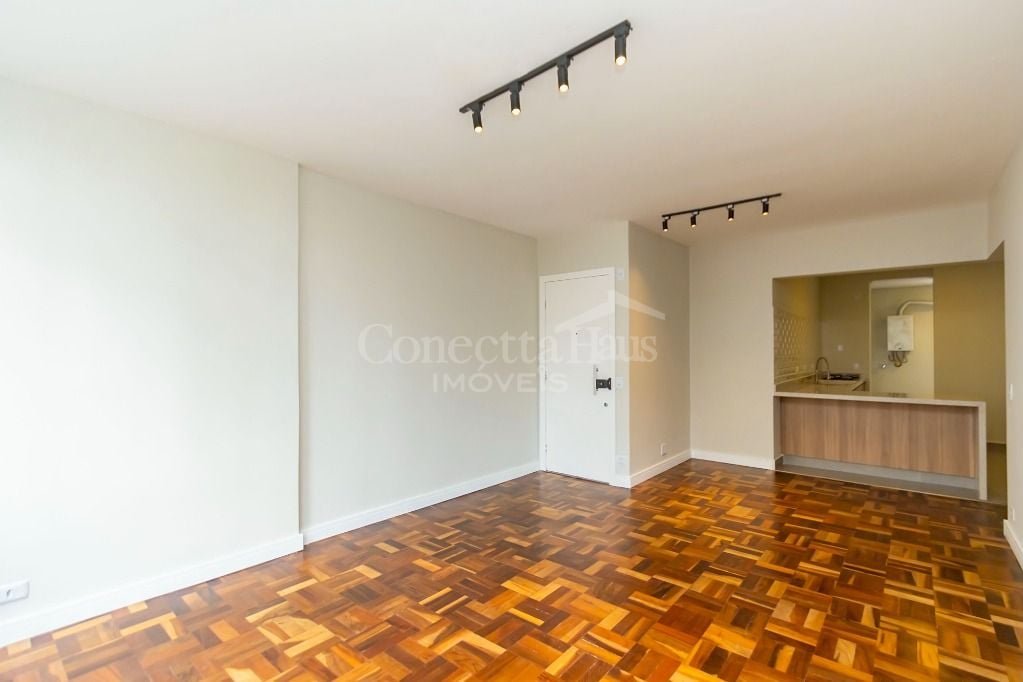 Apartamento com 3 dormitórios à venda, R  674.000 - Cabral - C...