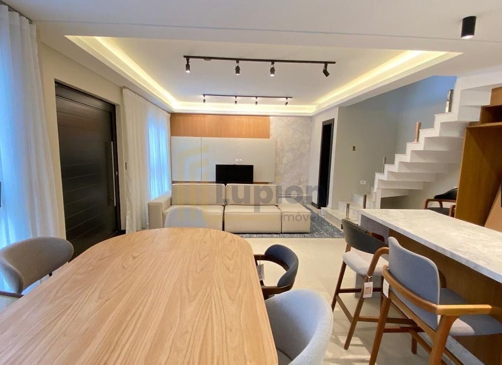 Casa em condominio fechado  3 dormitórios 178 m  - Santo Ináci...