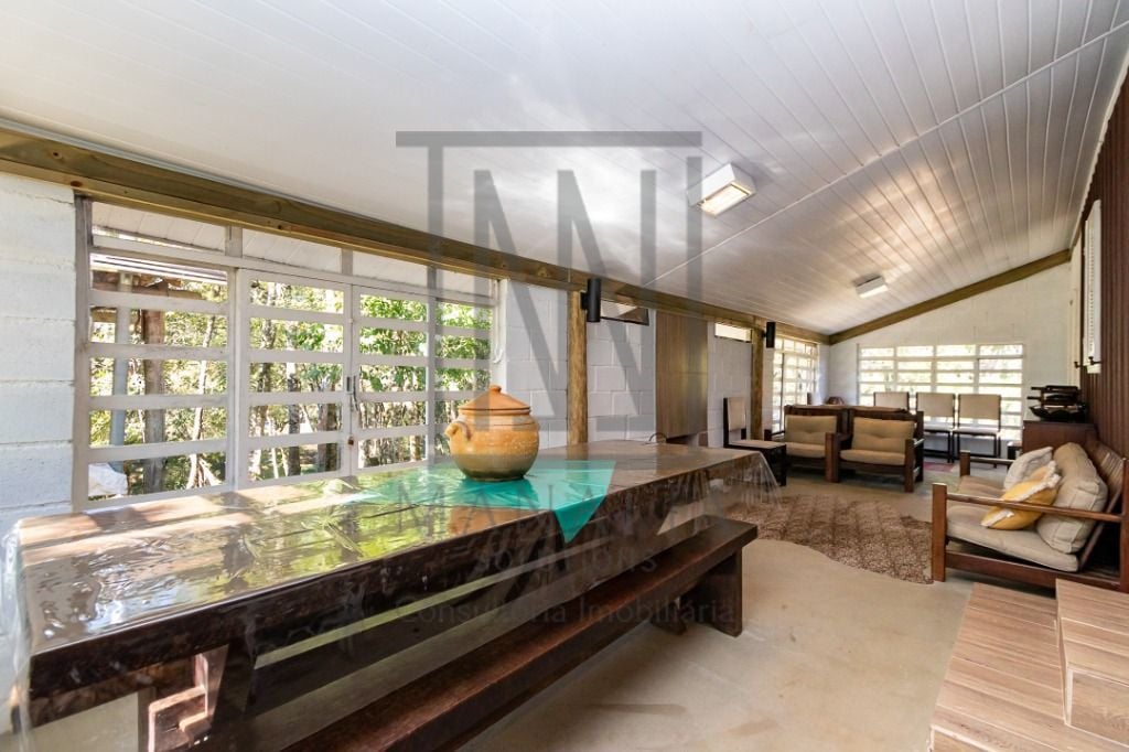 Chácara com 4 dormitórios à venda, 50000 m² por R$ 1.499.000,0...