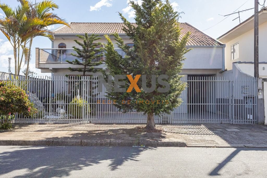 Sobrado com 5 dormitórios à venda,363.00 m , SAO JOSE DOS PINH...