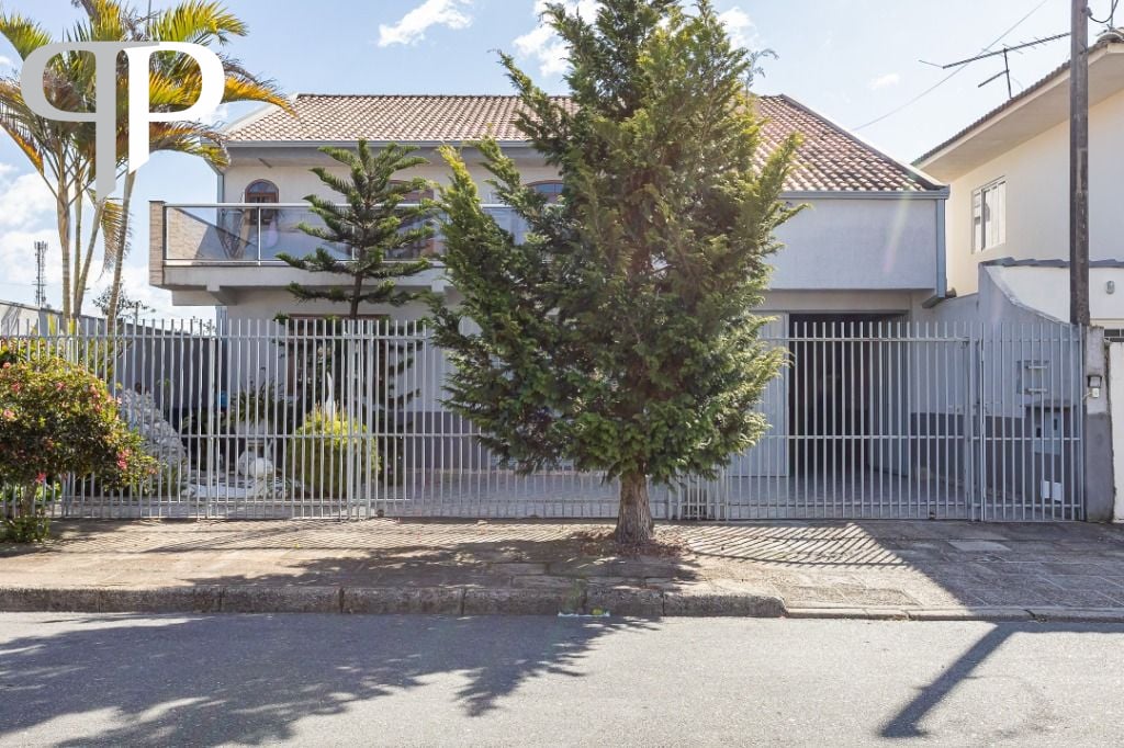 Sobrado com 5 dormitórios à venda,363.00 m , SAO JOSE DOS PINH...