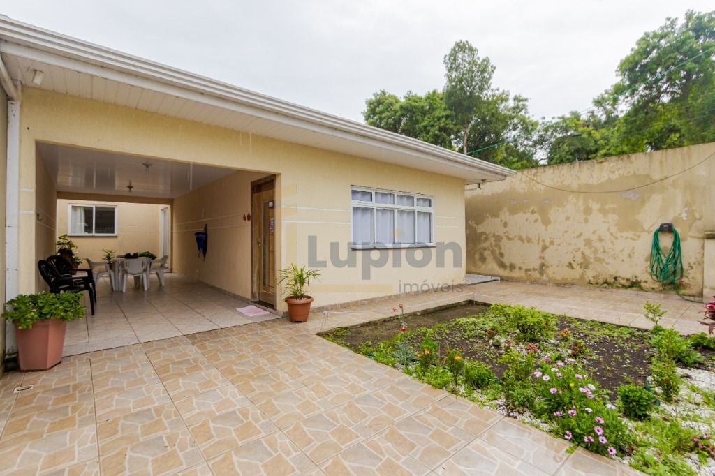 Casa com 4 dormitórios à venda, 216 m  por R  1.185.000,00 - B...