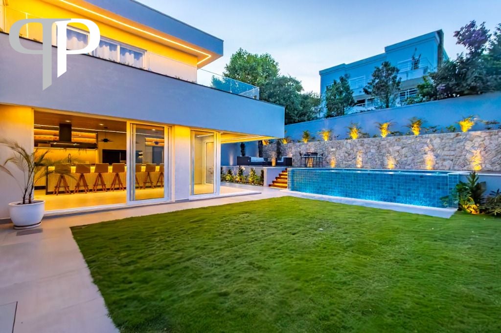 Casa com 4 suítes à venda no Alphaville Graciosa - Pinhais PR