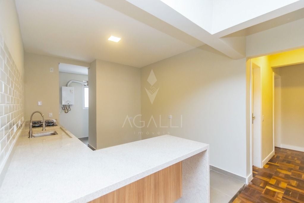 Apartamento com 3 dormitórios à venda, R  674.000 - Cabral - C...