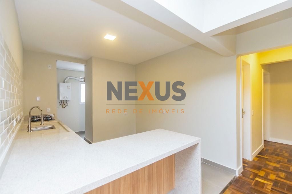 Apartamento com 3 dormitórios à venda, 699000 - Cabral - Curit...