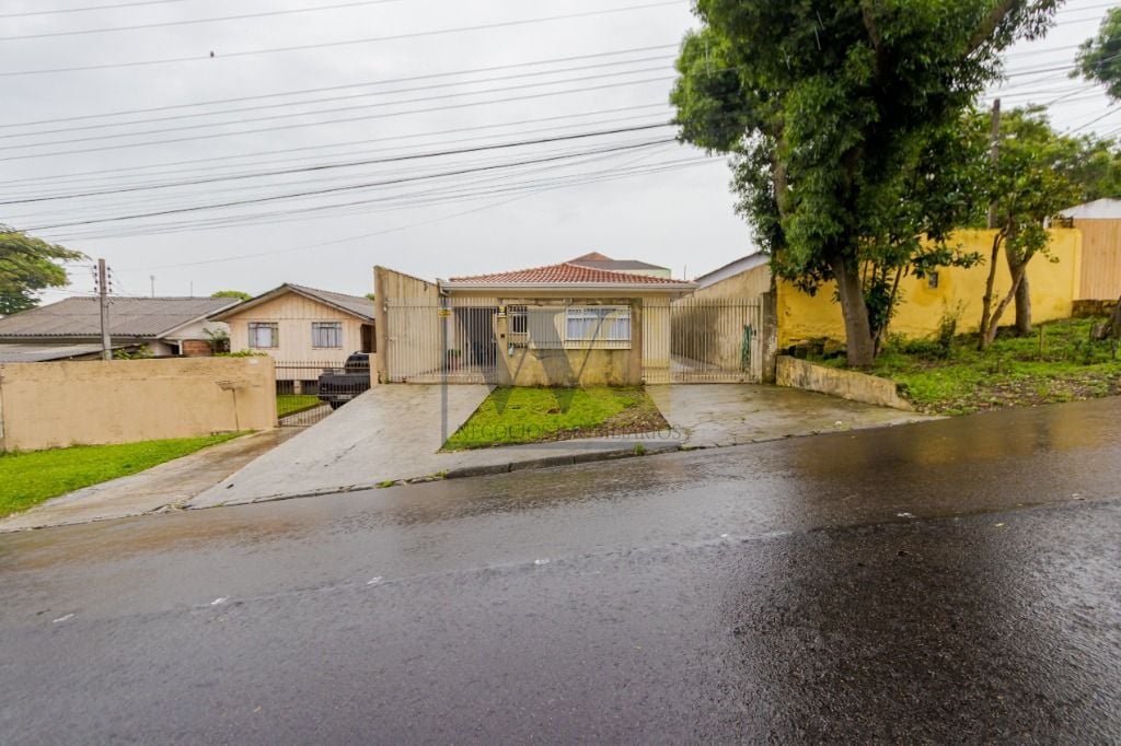 Casa com 4 dormitórios à venda, 216 m² por R$ 1.185.000,00 - B...