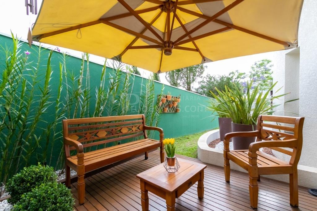 Pr?dio ? venda, 165 m  por R  1.300.000,00 - Bacacheri - Curit...