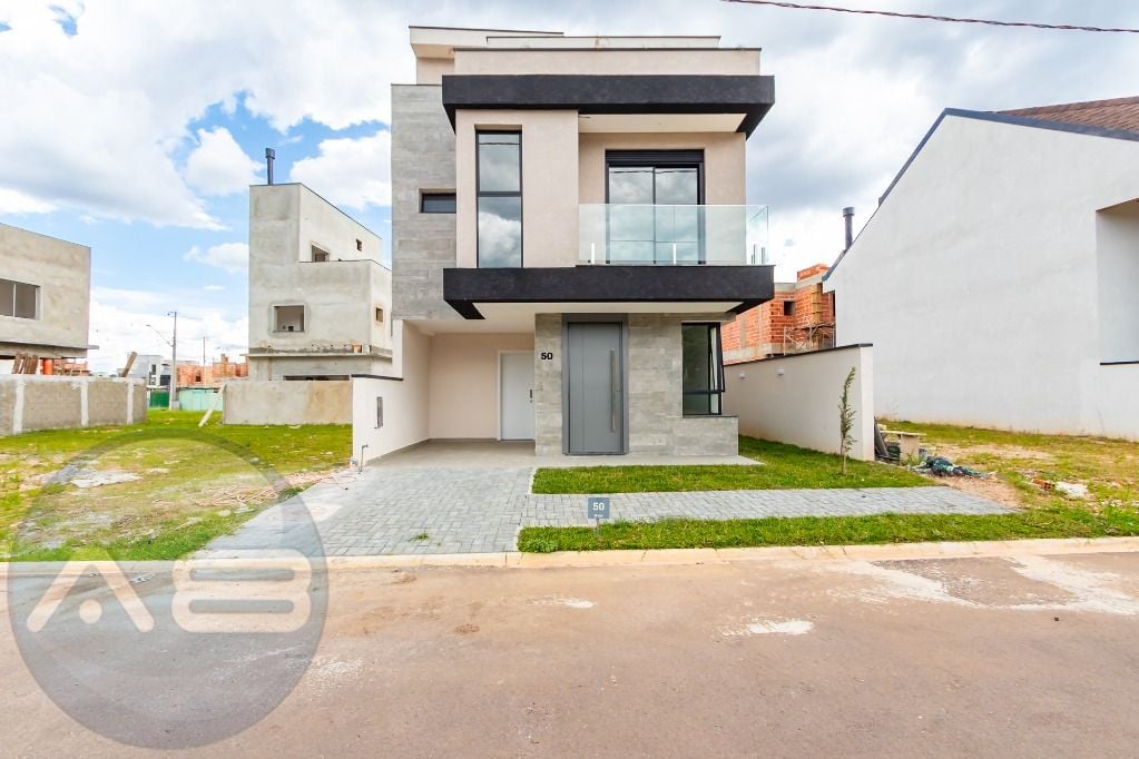 Casa com 3 suites , 204 m  por R  1.290.000,00 - Santa Cândida...