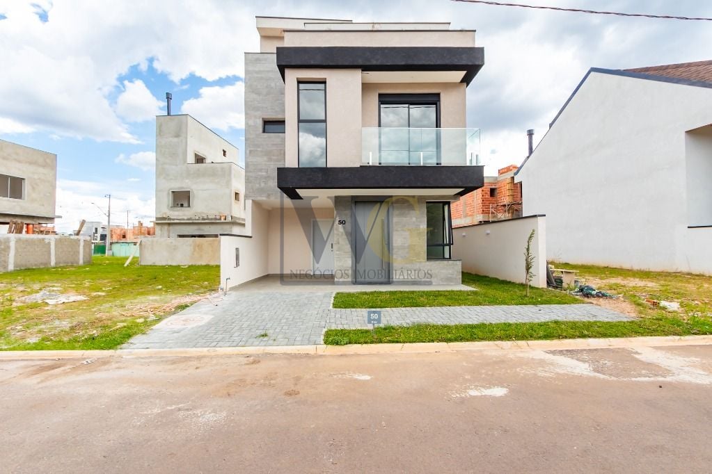 Casa com 3 suites , 204 m  por R  1.290.000,00 - Santa Cândida...
