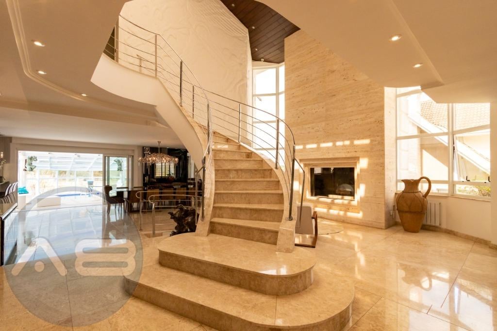 Casa com 4 dormitórios à venda, 700 m  por R  7.300.000,00 - A...