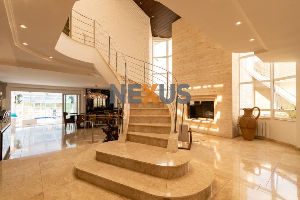 Casa com 4 dormitórios à venda, 700 m  por R  7.300.000,00 - A...