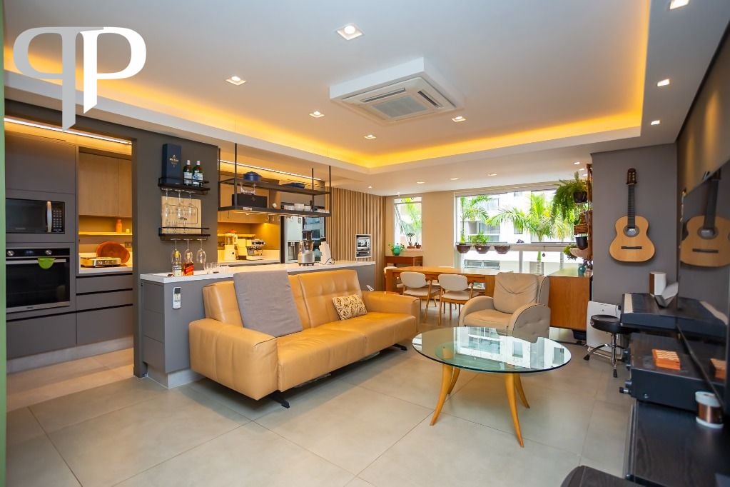 Apartamento clube no Rebouças