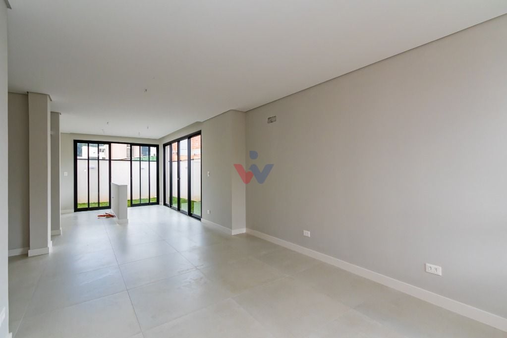 Casa com 3 suites , 204 m  por R  1.290.000,00 - Santa Cândida...