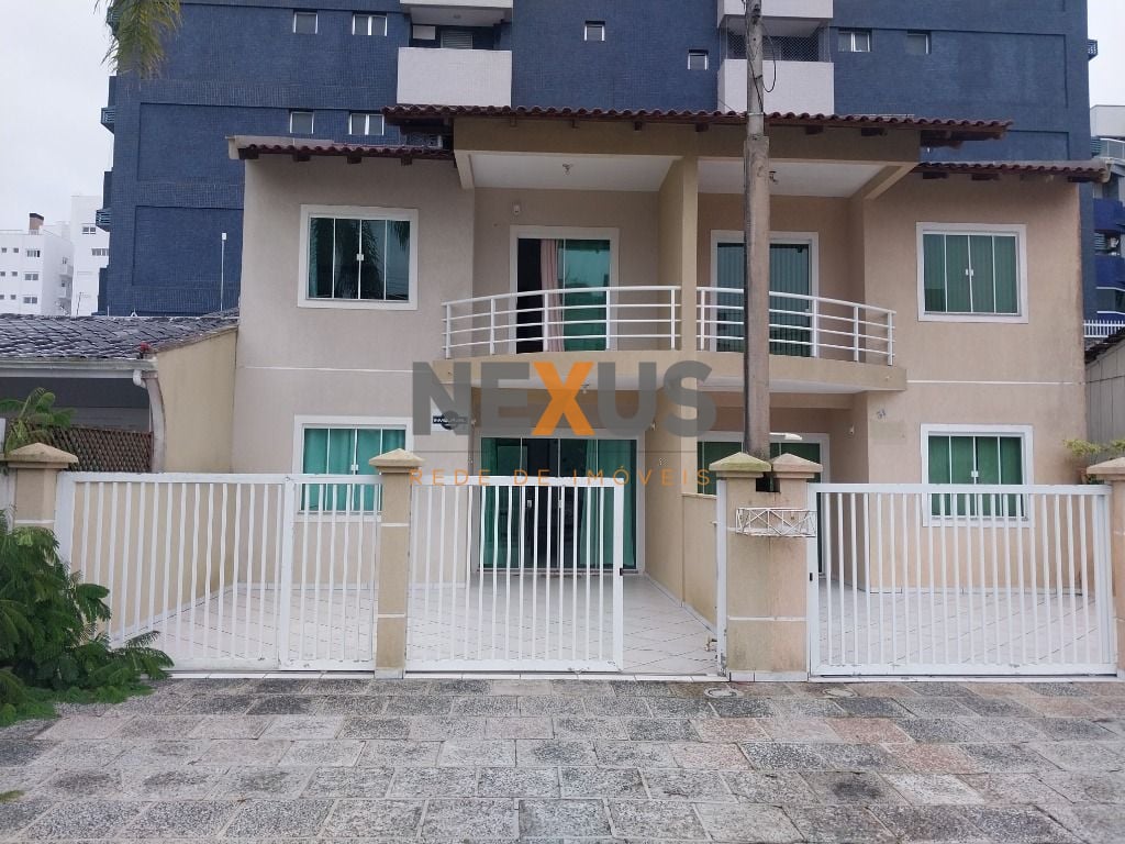 Sobrado com 3 dormitórios à venda, 97 m  por R  849.900,00 - C...
