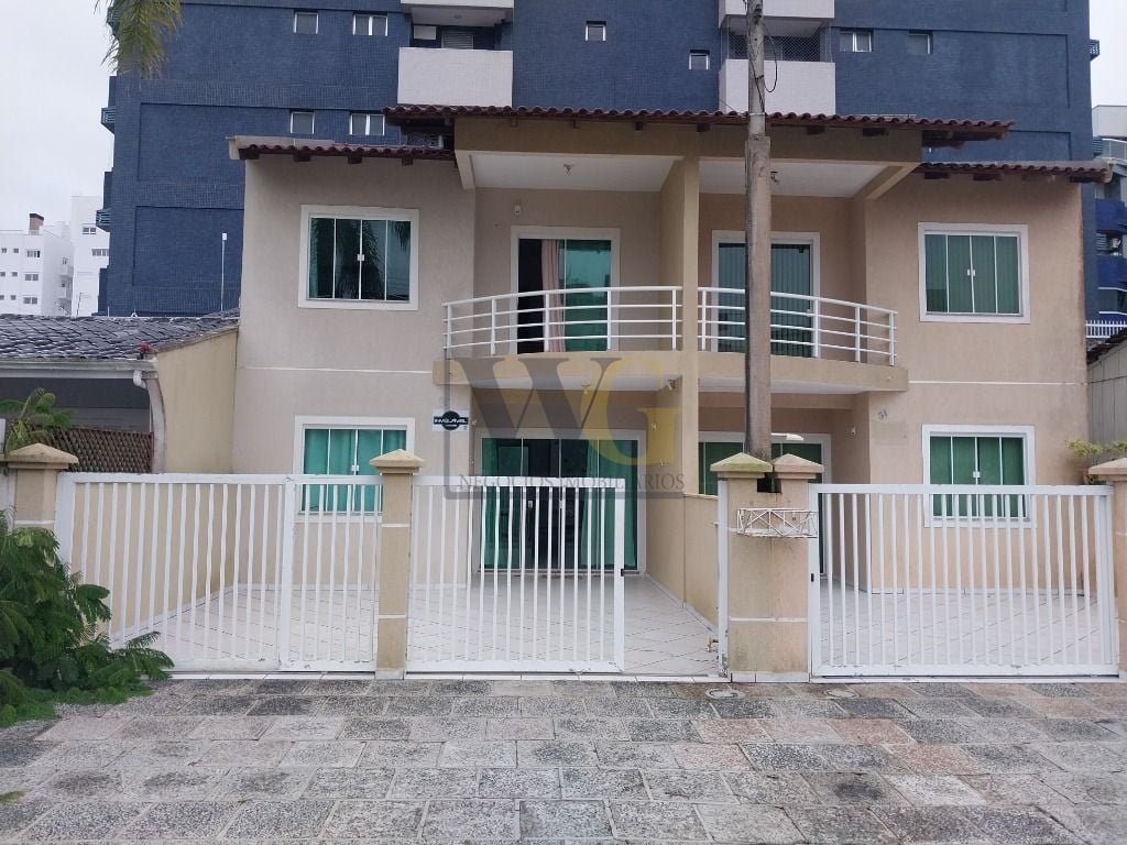 Sobrado com 3 dormitórios à venda, 97 m  por R  900.000,00 - C...