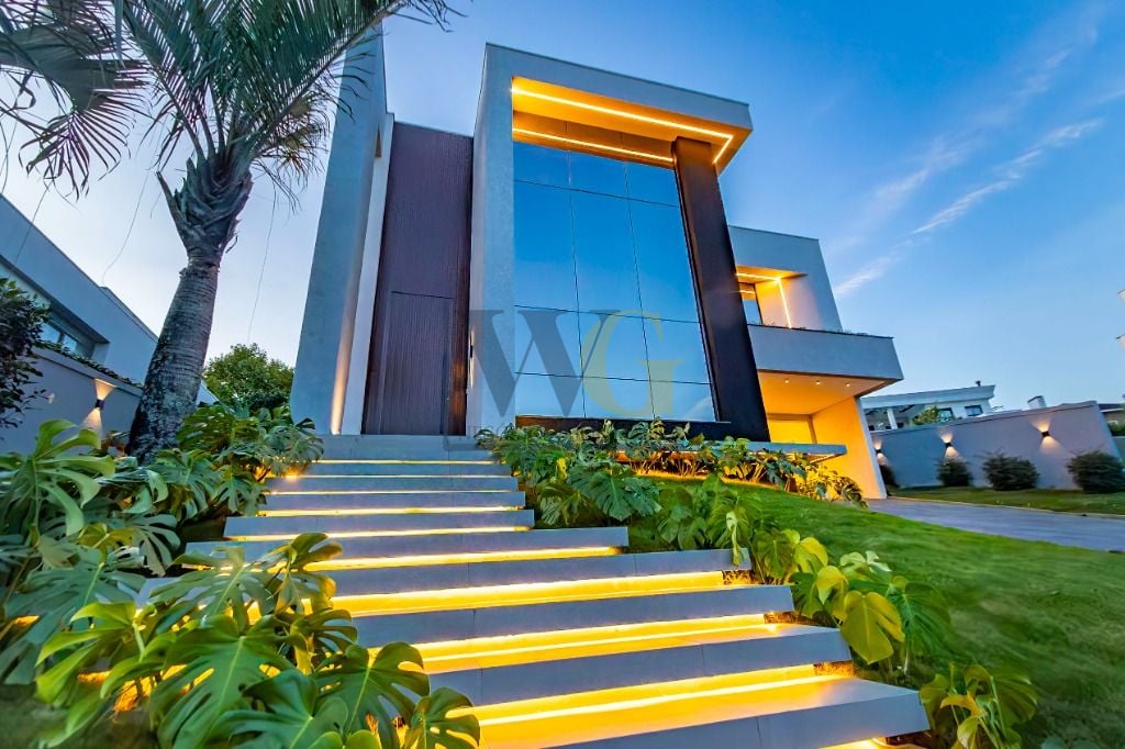 Casa com 4 suítes 464 m2 à venda no Alphaville Graciosa - Pinh...