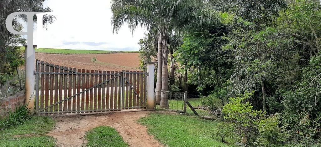 Chácara com 4 dormitórios à venda, 33000 m² por R$ 1.490.000,0...