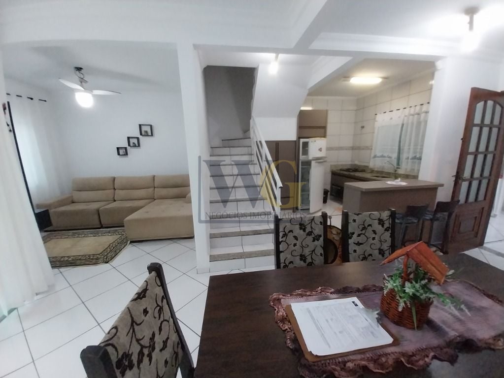 Sobrado com 3 dormitórios à venda, 97 m  por R  900.000,00 - C...