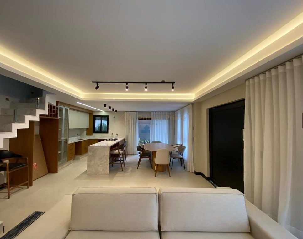 Casa em condominio fechado  3 dormit?rios 178 m  - Santo In?ci...