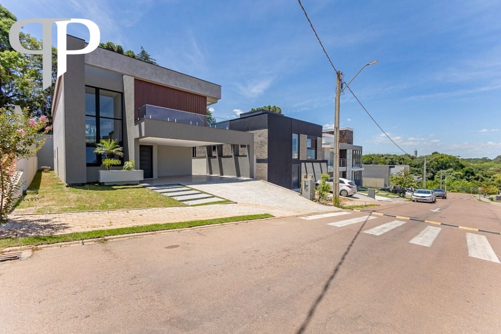 Linda casa no melhor condomínio de Campo Largo 4 dormitórios, ...